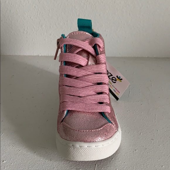 Chooze Kids Shoes - Assorted Sizes - Picture 2 of 6